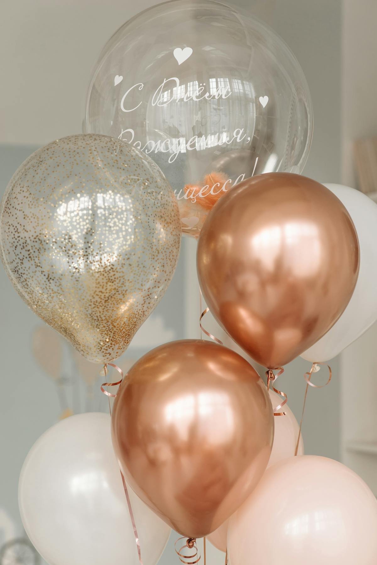 decoracion elegante con globos para una celebracion