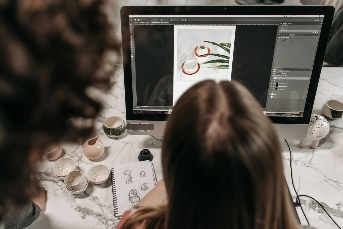 Edición de una fotografía de producto en Photoshop desde un ordenador